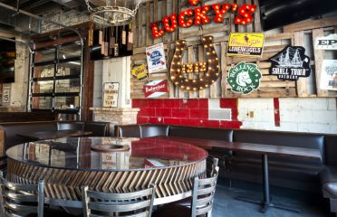 Lucky’s 1313 Brew Pub